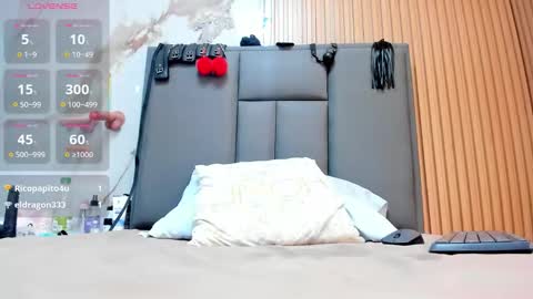 ISIS  online show from October 18, 3:42 am