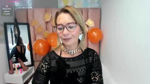 ISSA MILF online show from March 24, 2:11 pm