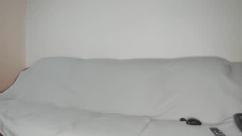 Issabelle online show from October 5, 7:35 am