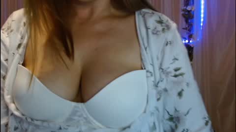 Itala Gomez online show from January 10, 11:50 pm