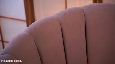   online show from March 2, 8:03 pm