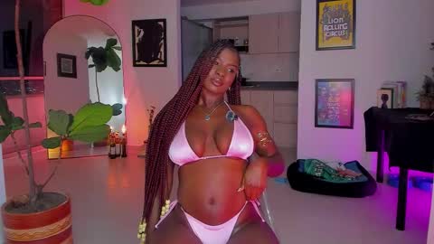 lau online show from March 14, 12:33 am