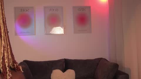 lau online show from December 23, 2:04 am