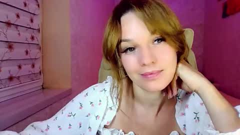 itslunaday online show from September 11, 6:52 pm