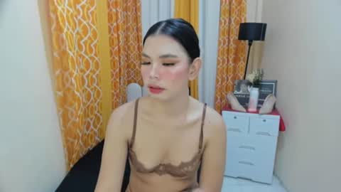 arianne  bella online show from July 21, 1:01 pm