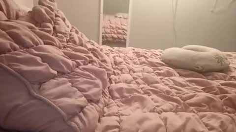 itspersialove online show from December 3, 8:17 am