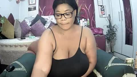 itumeleng74 online show from February 27, 4:31 am