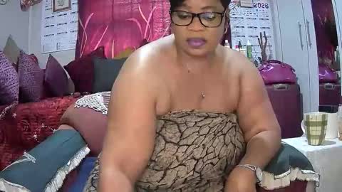 itumeleng74 online show from March 22, 3:51 pm