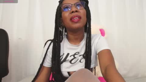  Ivon  Miss Jones  online show from February 23, 4:55 am