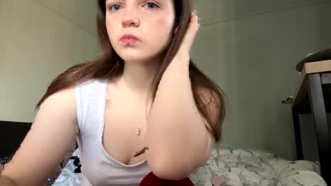 ivy2108 online show from April 5, 2:05 pm