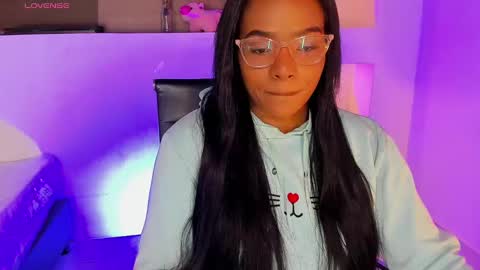 i v y  b l i s s online show from January 30, 12:06 pm