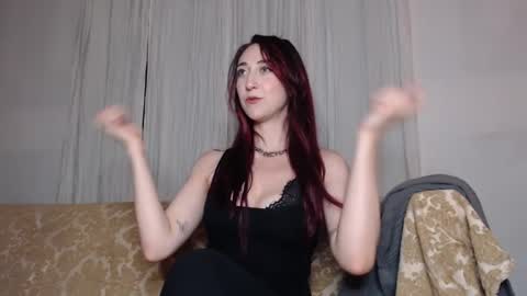 Ivy Rosie online show from October 2, 1:43 am