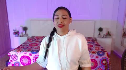 ivyshine7 online show from January 8, 7:18 pm