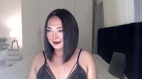 iya_hermosa online show from February 2, 12:59 pm