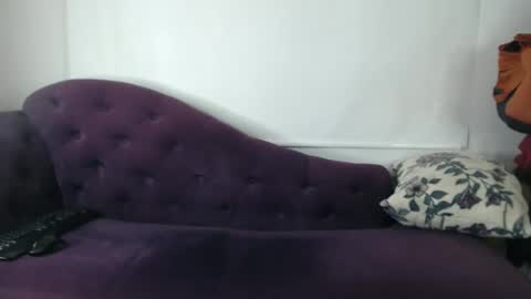 Izabella online show from September 23, 11:47 pm