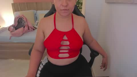 Iza online show from March 12, 2:20 am