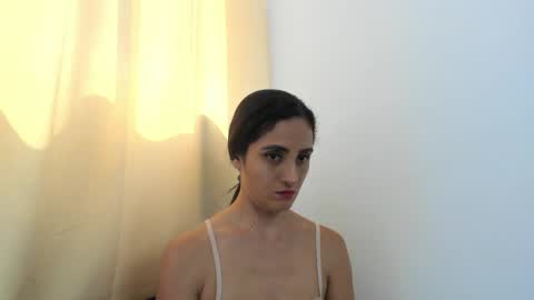 Izzy online show from June 2, 7:04 pm