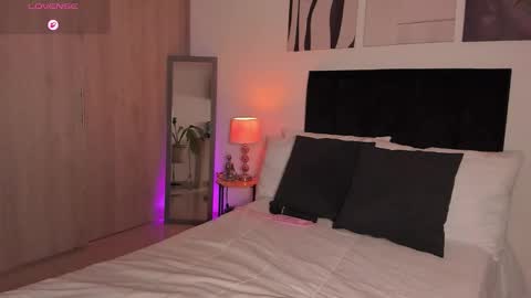 Izzy vega  online show from February 19, 2:11 am