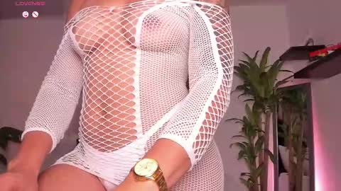 Izzy vega  online show from October 10, 11:53 pm