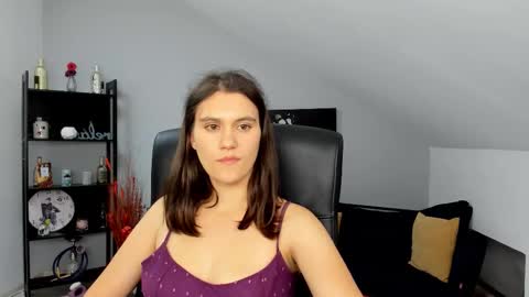 Izzy online show from November 7, 2:50 am