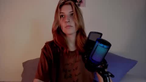 Linda Sofia help me get to 100 thumbs up online show from February 22, 5:31 pm