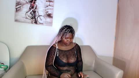 Melani  online show from February 3, 7:18 pm