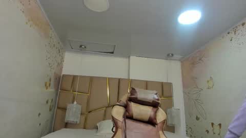 Jade Greeyy  online show from October 22, 5:12 am