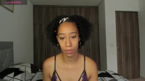 Jade smile online show from December 1, 2:42 pm