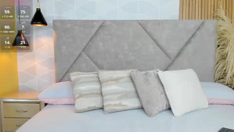 Alanis Cooper online show from October 8, 2:05 am