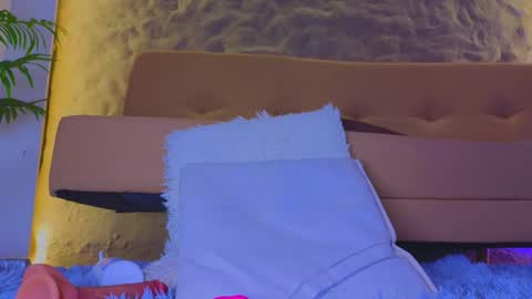 jadee__ online show from October 15, 3:53 am