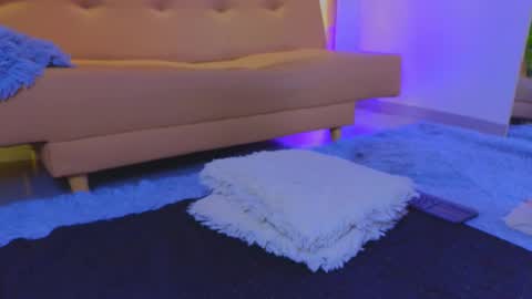 jadee__ online show from October 26, 3:02 am