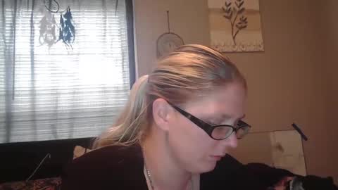 JadeLuv online show from February 8, 6:44 pm