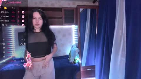 Lisa online show from November 15, 5:47 pm