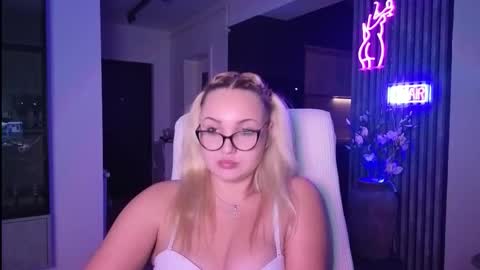 Jane online show from October 29, 10:45 pm