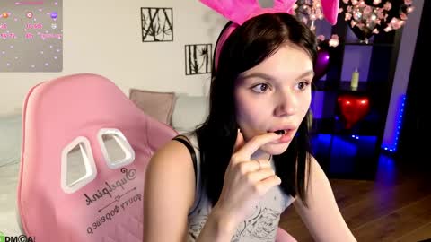 Alexia online show from April 6, 9:32 am