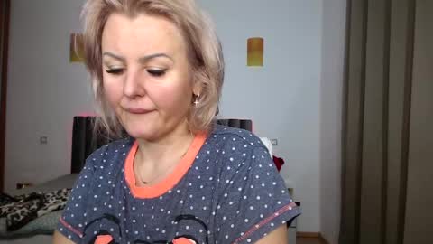 jaqueline88 online show from February 25, 5:52 am