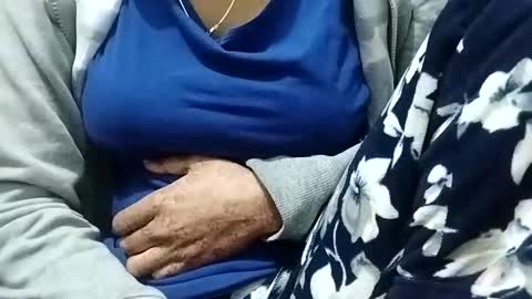 jasspreettt online show from December 18, 1:56 pm