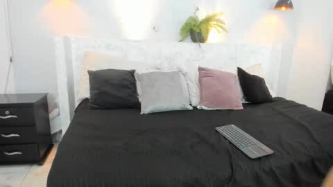 Jazmin online show from March 28, 10:52 pm