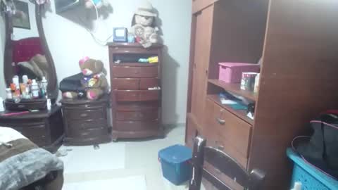 jazmim online show from February 9, 12:29 pm