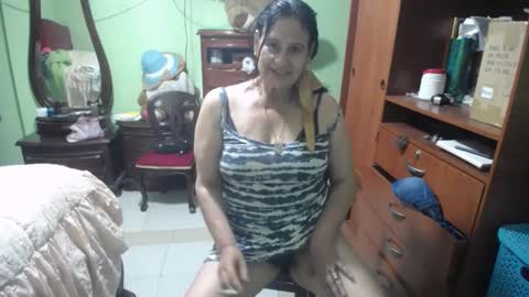 jazmim online show from March 5, 11:06 pm