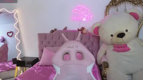 Jazmin  online show from March 8, 7:29 pm