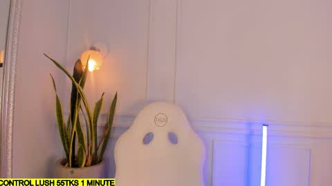 Jasmine  online show from October 14, 9:39 pm