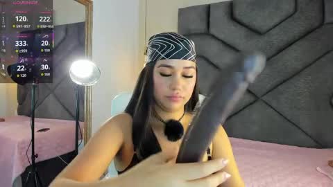 Jasmine  online show from April 7, 7:27 pm