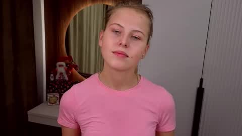 Bella online show from January 13, 3:38 pm