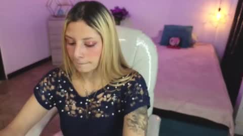 jennaa_cooper online show from November 17, 7:03 pm