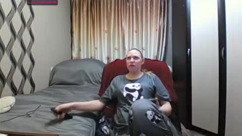 JenniDeep online show from February 15, 3:00 pm