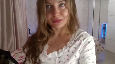 Jennifer online show from March 2, 7:08 pm