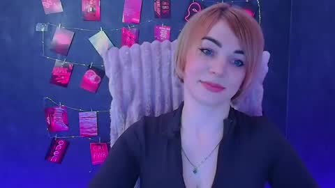 Jennifer online show from April 10, 6:36 pm