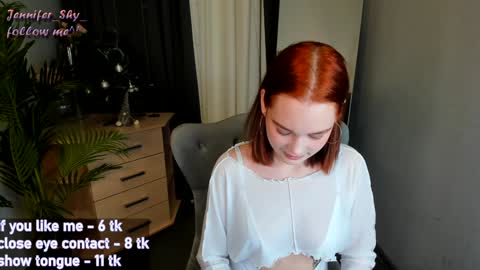 Jennifer online show from December 13, 1:33 pm