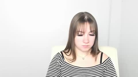 Jennifer online show from March 12, 6:40 am